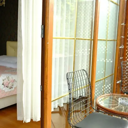 Hotel Nizam Butik Bueyuekada 3*