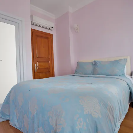 מלון Nizam Butik Bueyuekada 3*