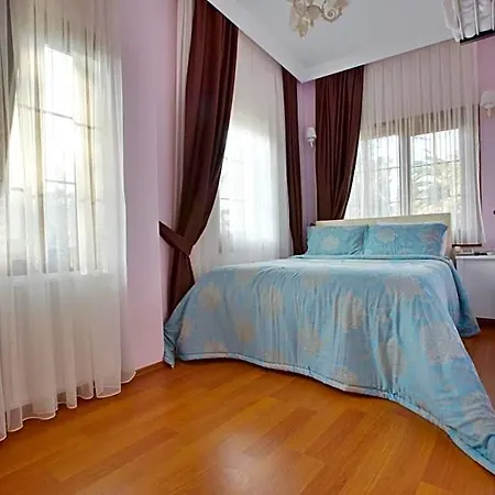 Nizam Butik Bueyuekada 호텔 3*