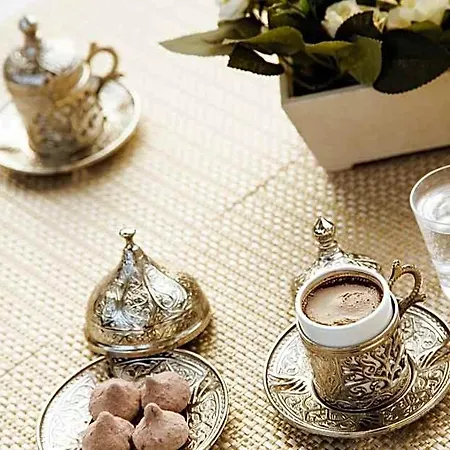 Nizam Butik Bueyuekada 호텔 아달라르