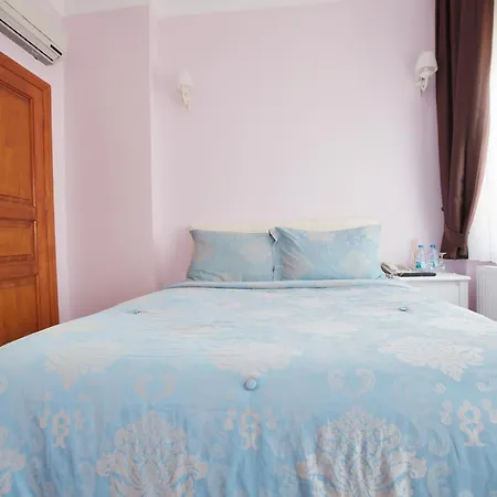 Nizam Butik Bueyuekada Adalar