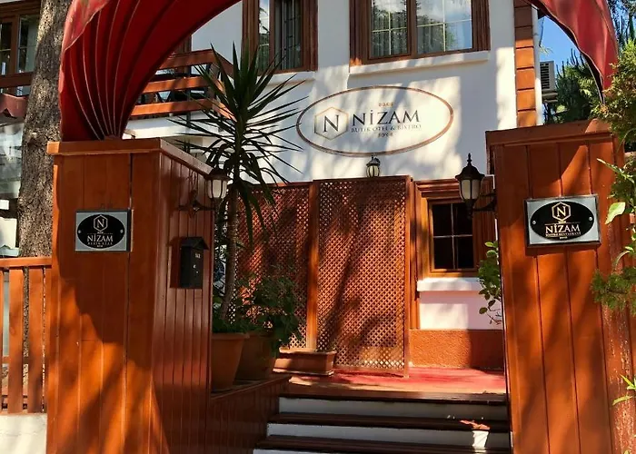 Nizam Butik Bueyuekada Szálloda 3*