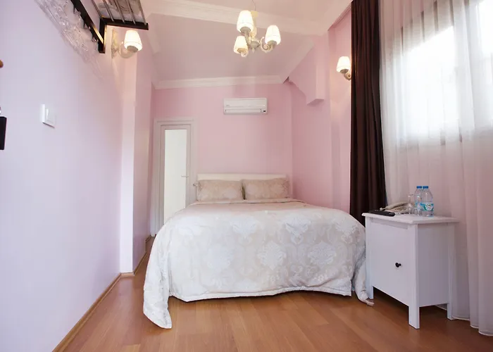 Szálloda Nizam Butik Bueyuekada Adalar