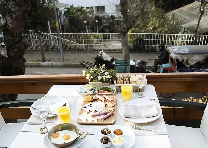 Nizam Butik Bueyuekada Adalar