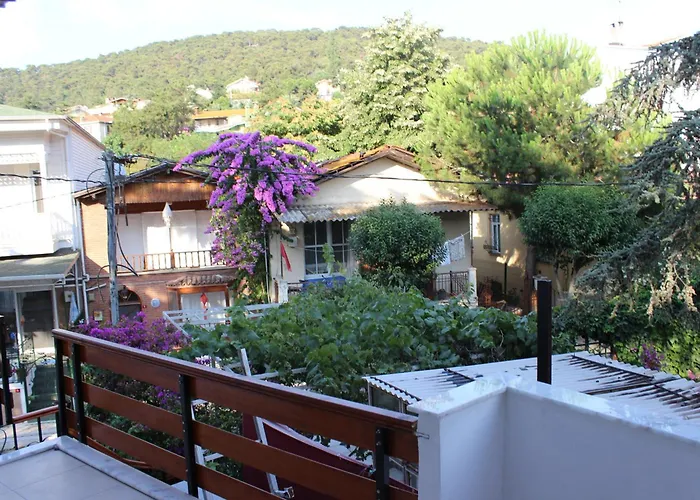 Nizam Butik Bueyuekada Adalar